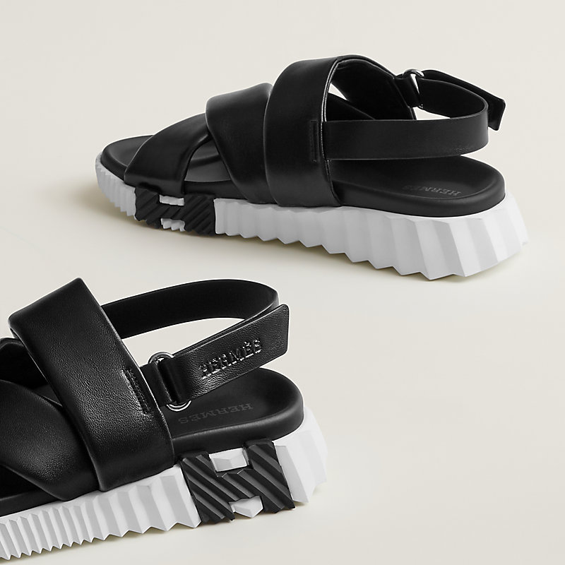 ☆Hermes☆軽いのにデザイン性高く、お洒落なElectric sandal ☆Hermes☆軽いのにデザイン性高く、お洒落なElectric sandal